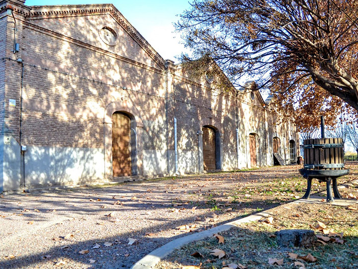 Santos Lugares Wines